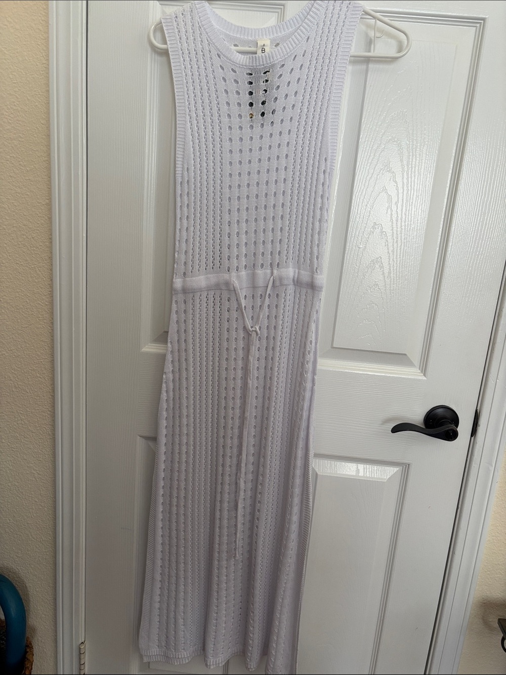 Sleeveless White Knit Maxi Dress with Waist Tie